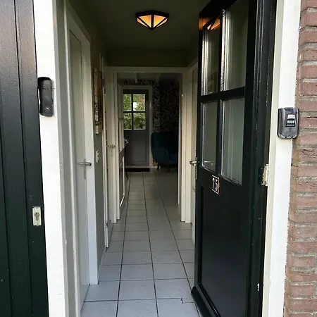 Eilantgeluk Oudesluis (North Holland)