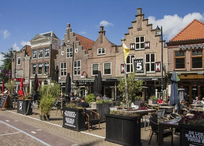 Eilantgeluk * Oudesluis (North Holland)