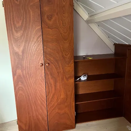 Eilantgeluk * Oudesluis (North Holland)