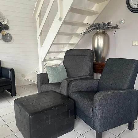 Eilantgeluk * Oudesluis (North Holland)