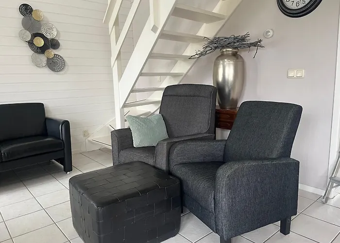 Eilantgeluk * Oudesluis (North Holland)